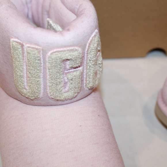 NIB UGG WOMEN'S JERSEY SHEARLING LINED LOGO MINI‎ BOOTS PINK - Picture 2 of 7